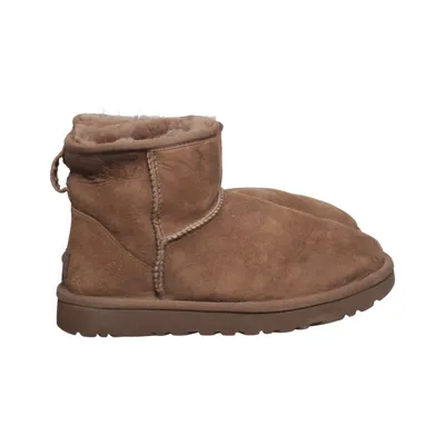 Boots (Classic Mini II) från UGG Mocka