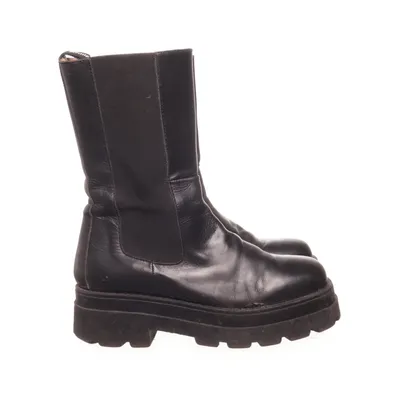 Stövlar (Svart) från Philip Hog Skinnimitation