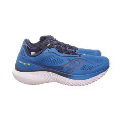 Running shoes (Kinvara 15) from Saucony