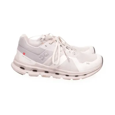 Sneakers (Cloud Runner) fra On Cloud
