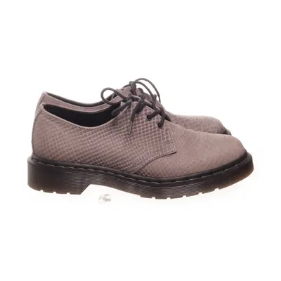 Derbyskor (Grå) från Dr. Martens