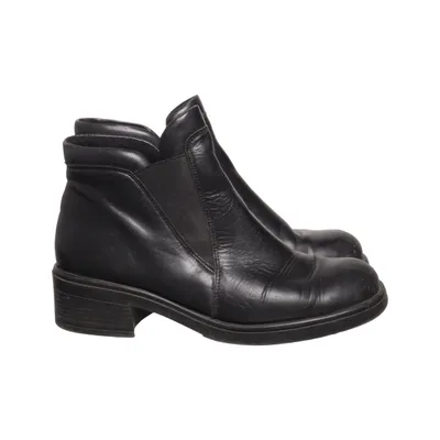 Chelsea boots (Black) from Theorema