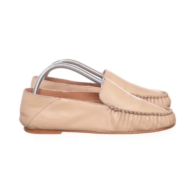 Loafers (Beige) from Flattered Leather