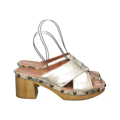 Träskor (Guldfärgad) från Ten Points