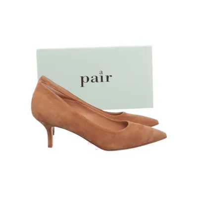 Pumps (Camoscio Cuoio) från A Pair Mocka