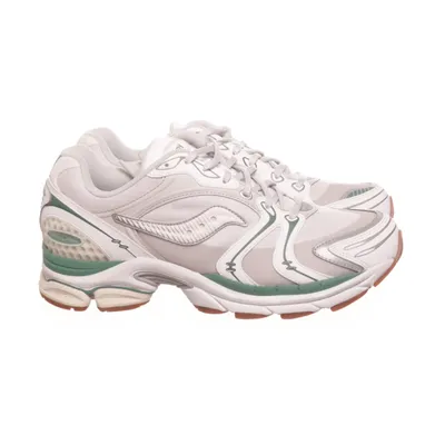 Löparskor (Triumph 4 Winter) från Saucony