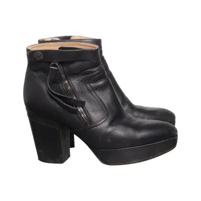 Heeled boots (Black) from Acne Studios Leather