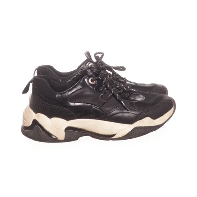Sneakers (Svart) från Kurt Geiger