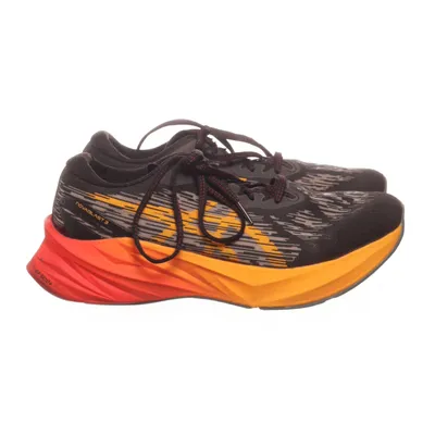 Löparskor (Svart, Orange, Röd) från Asics