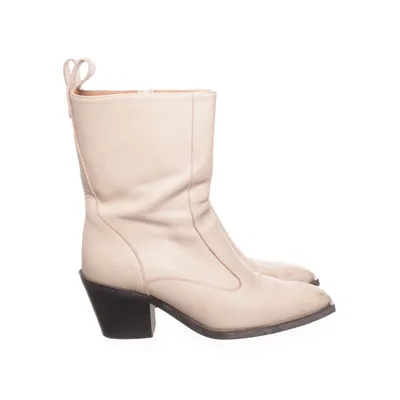 Boots (Beige) från Flattered Skinn