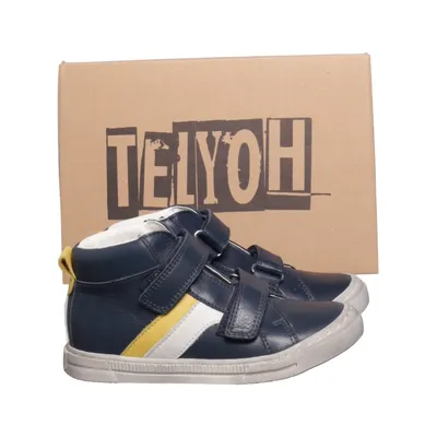 Sneakers (Y00877) från Telyoh Skinn