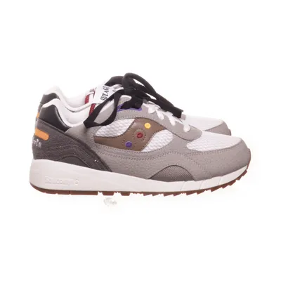 Sneakers (Shadow 6000) from Saucony Leather