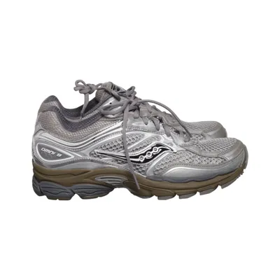 Sneakers (Pro Grid Omni 9 Chrome) från Saucony
