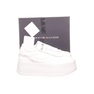 Sneakers (Platform Lux Court Sneaker) från Tommy Hilfiger Skinn
