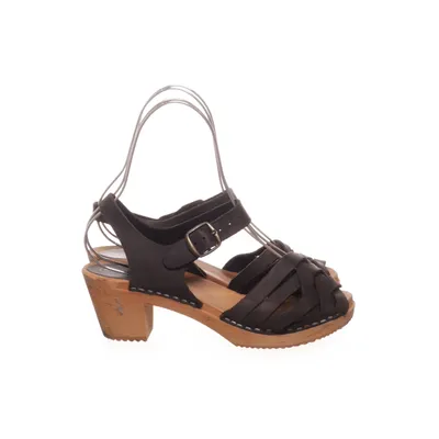 Träskor (Svart, Beige) från Moheda