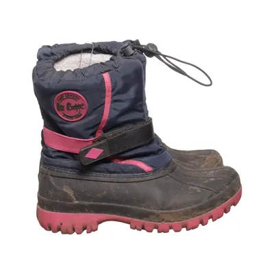 Boots (Blue, Pink) from Lee Cooper