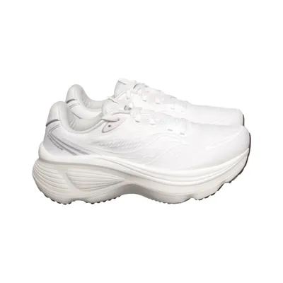 Running shoes (Hurricane 26) from Saucony