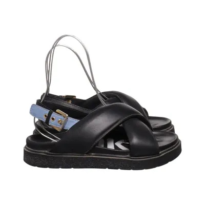 Sandaler (Svart) från Inuikii Skinn