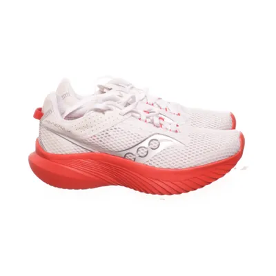 Løbesko (Kinvara 14) fra Saucony