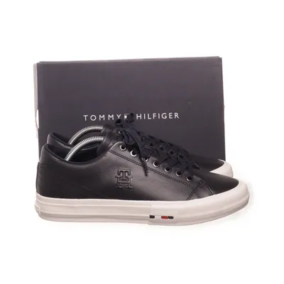 Sneakers (TH Hi Vulc Street Patch Leather Luxe) från Tommy Hilfiger Skinn