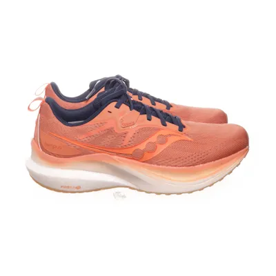 Running shoes (Tempus 2) from Saucony
