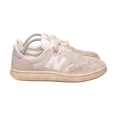 Sneakers (Beige) fra New Balance Ruskind