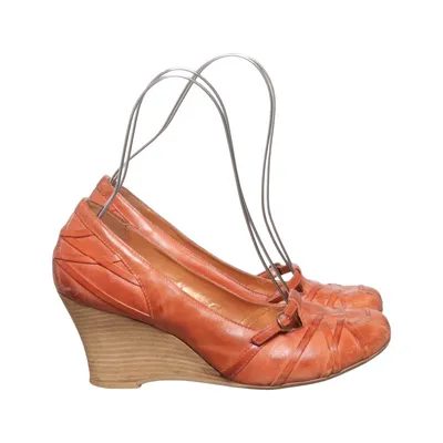 Wedges (Brown) from Bronx Leather