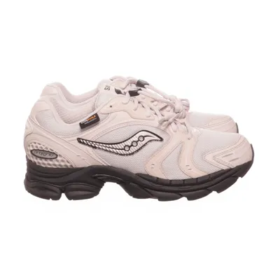 Sneakers (Triumph 4 Gorpcore) van Saucony
