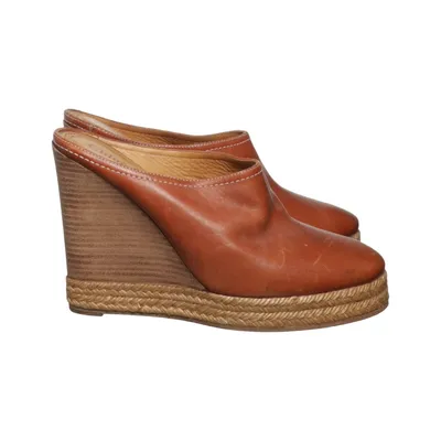 Kilklackar (Brun) från Chloé Skinn