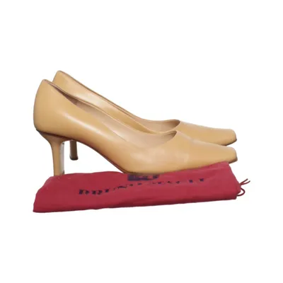 Pumps (Beige) från Bruno Magli