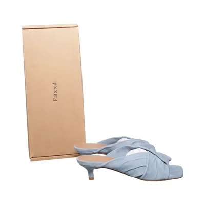 Mules (Emi) de Flattered Daim