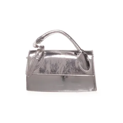 Axelremsväska (Silverfärgad) från Boohoo