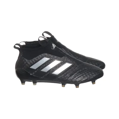 Football shoes (MAL/MALI) from Adidas