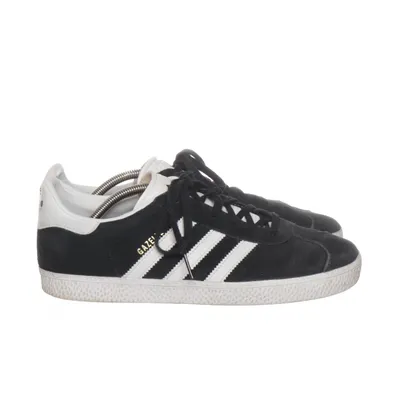 Sneakers (Gazelle) from Adidas