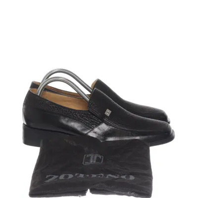 Loafers (Black) from Zoteno Leather