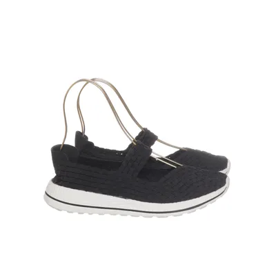 Walking shoes (Black) from Barbarella