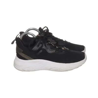 Baskets (Noir, Blanc) de STENK