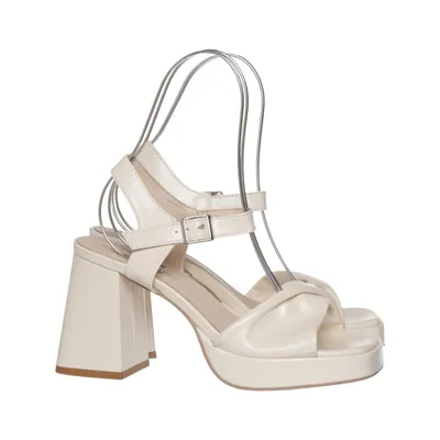 Sandales à talons hauts (Beige) de Super Mode