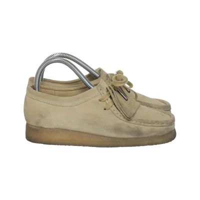 Walking shoes (Beige) from Clarks Originals