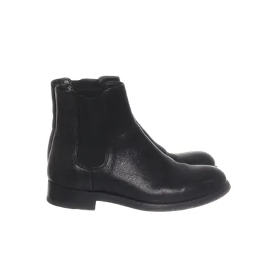 Chelsea boots (Black) from The Last Conspiracy