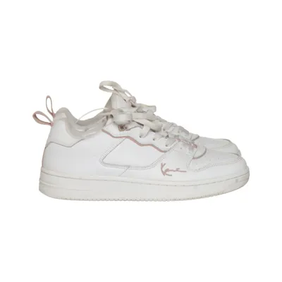 Sneakers (Retro Court) from Karl Kani