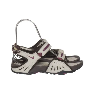 Sandales (Beige, Marron, Violet) de Nike ACG