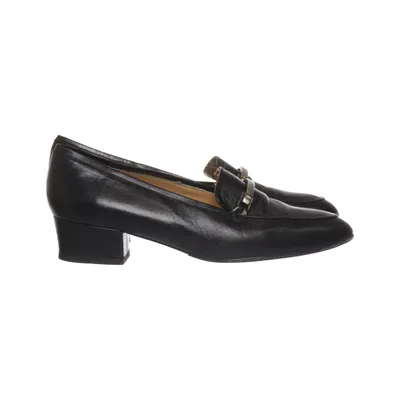 Loafers (Schwarz) von Anna Vella