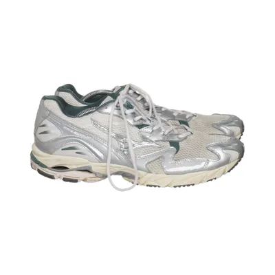 Running shoes (White, Silver, Multicolored) from Mizuno