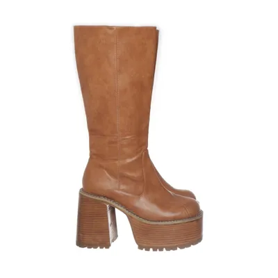 Boots (Brown) from Delias