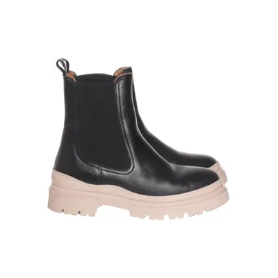 Chelsea boots (Black, Pink) from DWARS