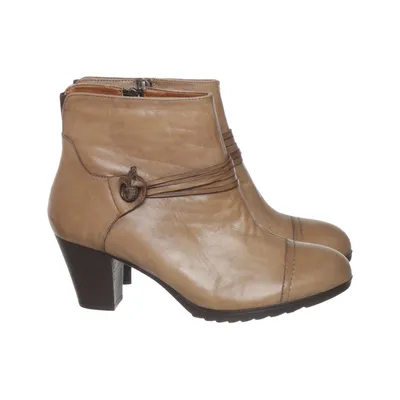 Heeled boots (Beige) from Gemini