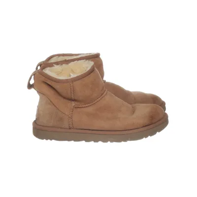 Boots (Classic Mini) från UGG Mocka