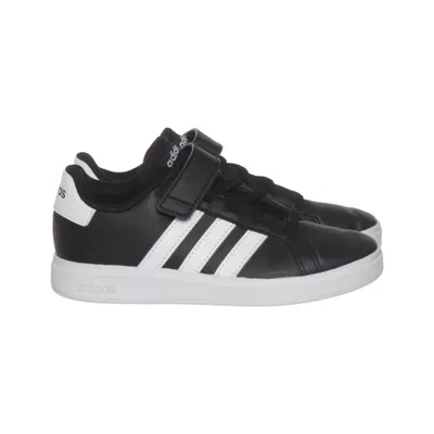 Gymnastic shoes (Grand Court) from Adidas