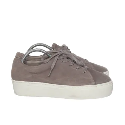 Sneakers (Grå) från Jennie-Ellen Skinn